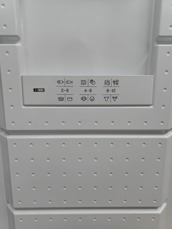 Морозильна камера Siemens GS32NV90 03 90w 247л 8 полиць sn 00059 n 587