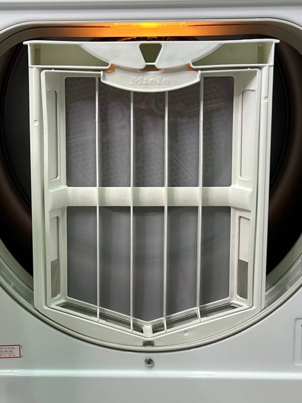 Сушильна машина Miele T 8626 WP