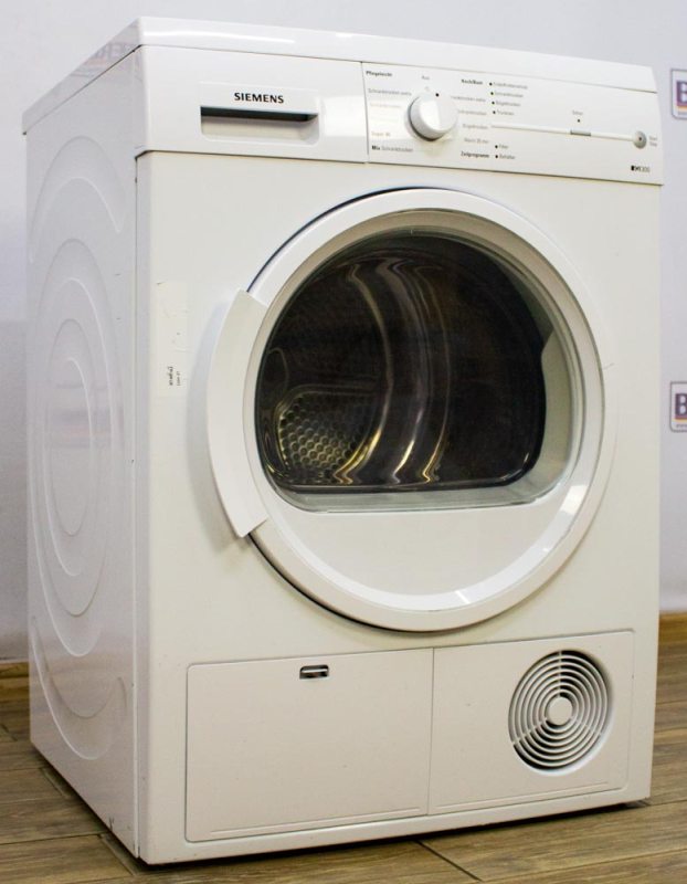 Сушильный автомат Siemens IQ300 WT46E1K340