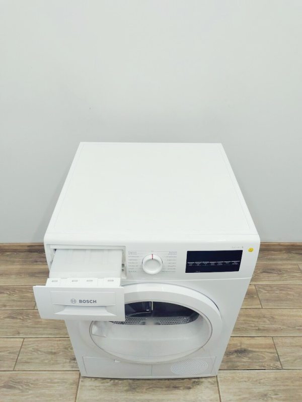 Сушильна машина Bosch Serie6 WTG86402 12