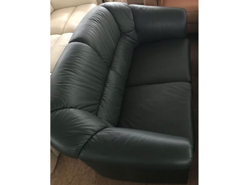 Комплект мебели два дивана двойка + кресло кожаный зеленый