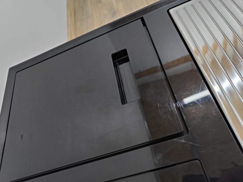 Кавомашина Premium cm 7500 (зі знижкою, на корпусі дрібні царапини)