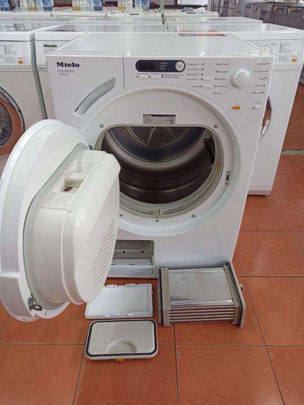 Сушильна машина Miele T 7644 C
