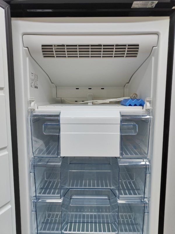 Морозильна камера Husqvama QT3549FX 225W 252л sn 94820007 n532