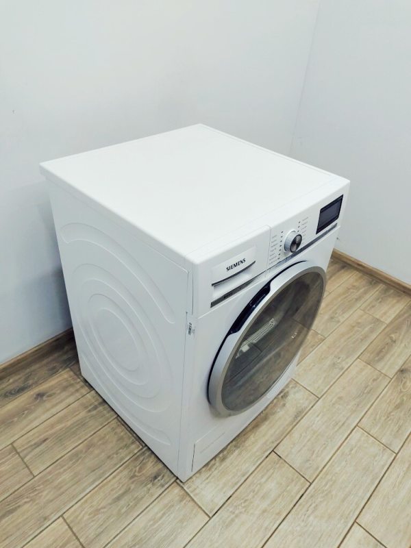 Сушильна машина Siemens IQ800 WT47Y701 07