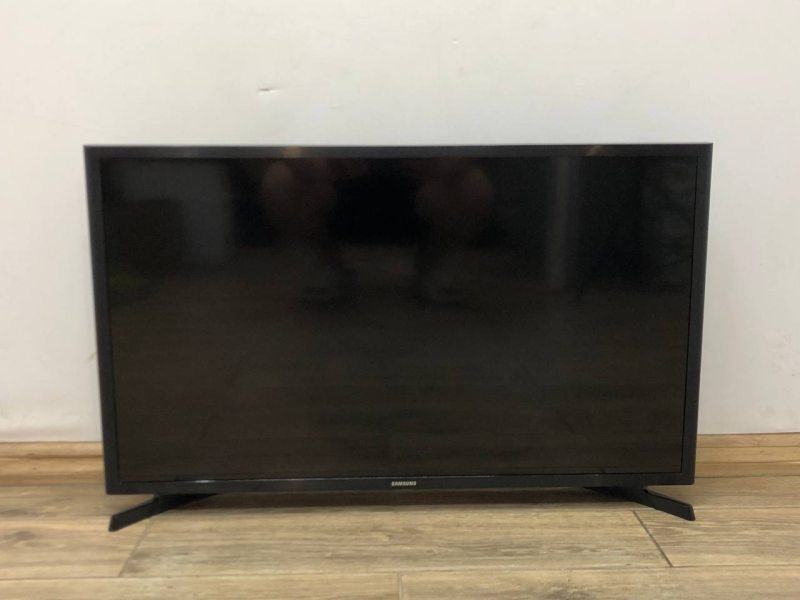 ТБ 32 Samsung UE32M5075AU LED Full HD