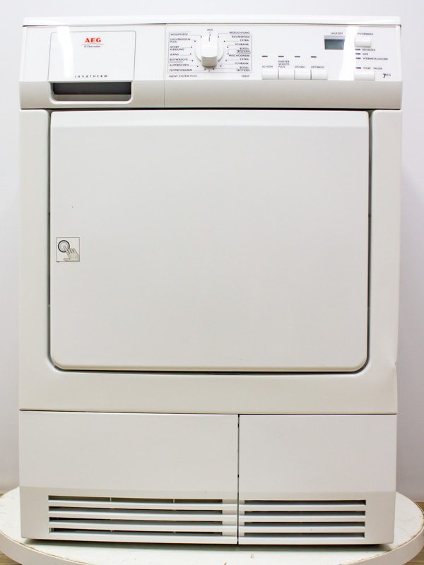 Сушильна машина AEG T56840