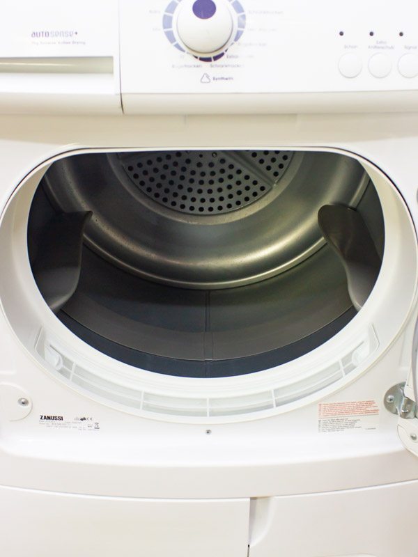 Сушильний автомат Zanussi ZTE273