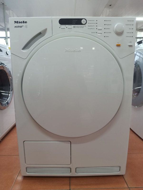 Сушильна машина Miele T 7744C