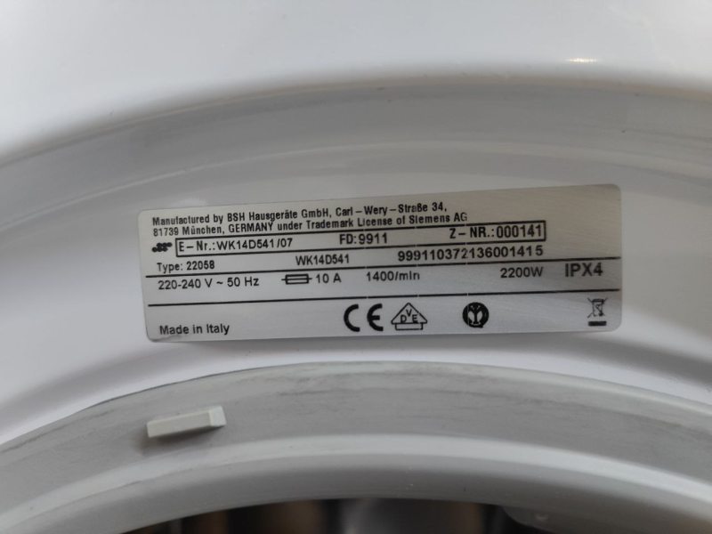 Пральна машина з сушкою вбудована Siemens iQ500 WK14D541 07 2200W 7+4кг sn 000141