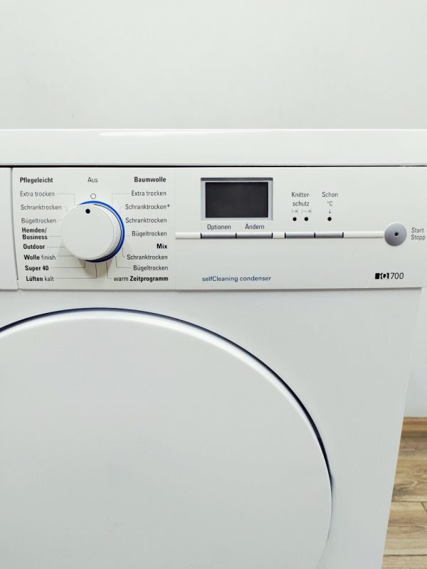 Сушильна машина Siemens IQ700 WT44W50L 05