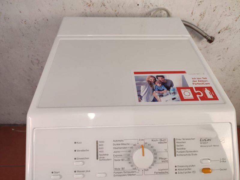 Вертикальна пральна машина Premium W 604