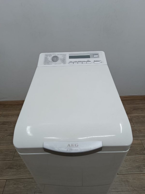 Вертикальна пральна машина Electrolux L47239