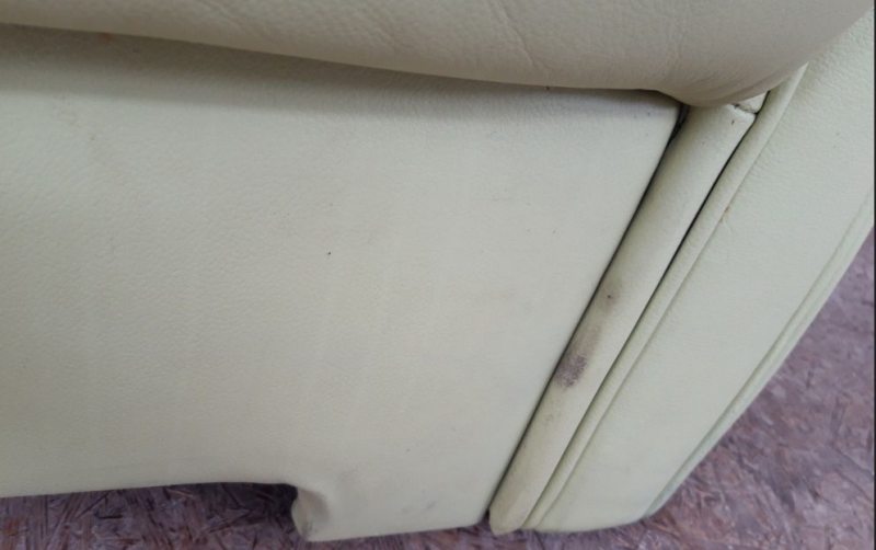 Угловой диван раскладной салатовый кожаный