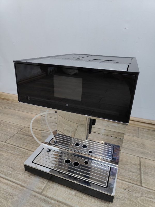 Кавомашина Premium cm 7500 (зі знижкою, на корпусі дрібні царапини)