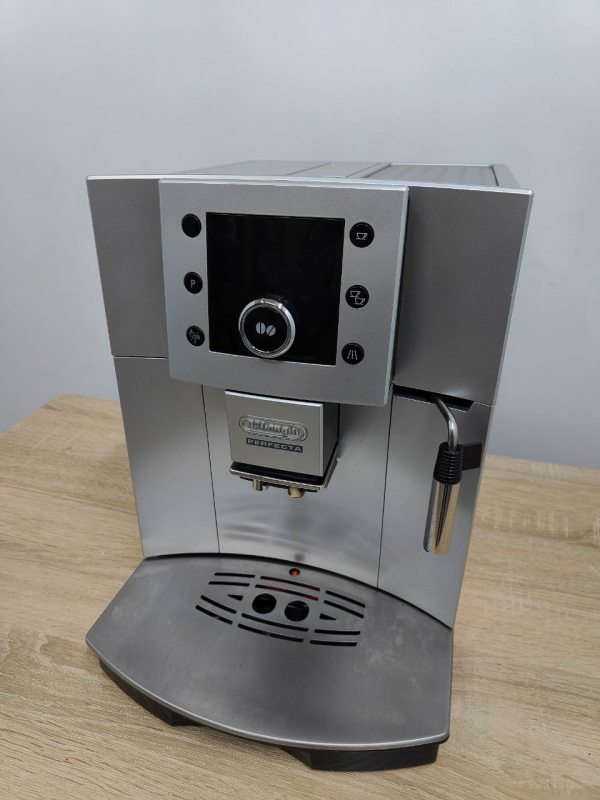 Кавоварка Delonghi Perfecta Панарелло