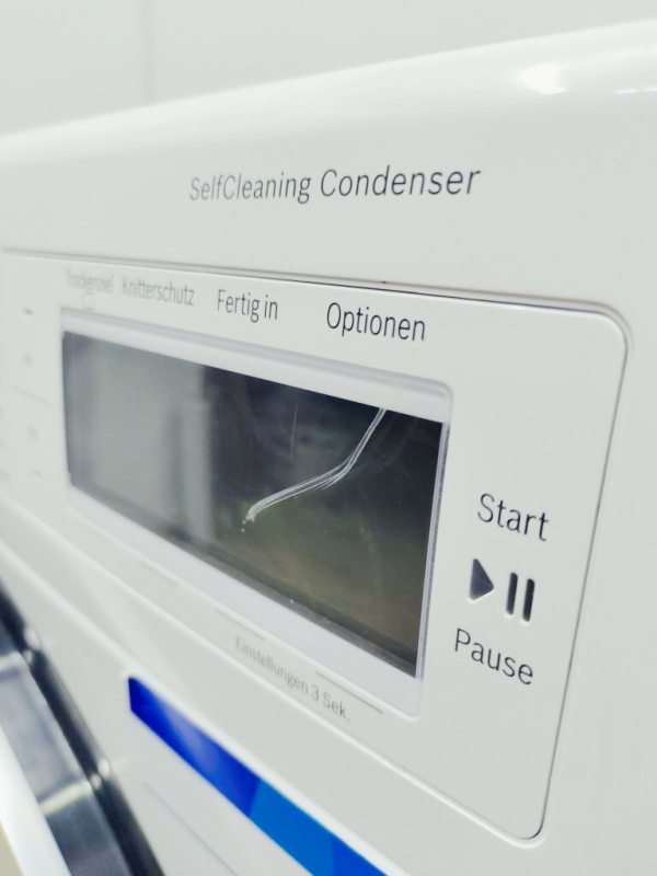 Сушильна машина Bosch HomeProfessional WTY87701 01