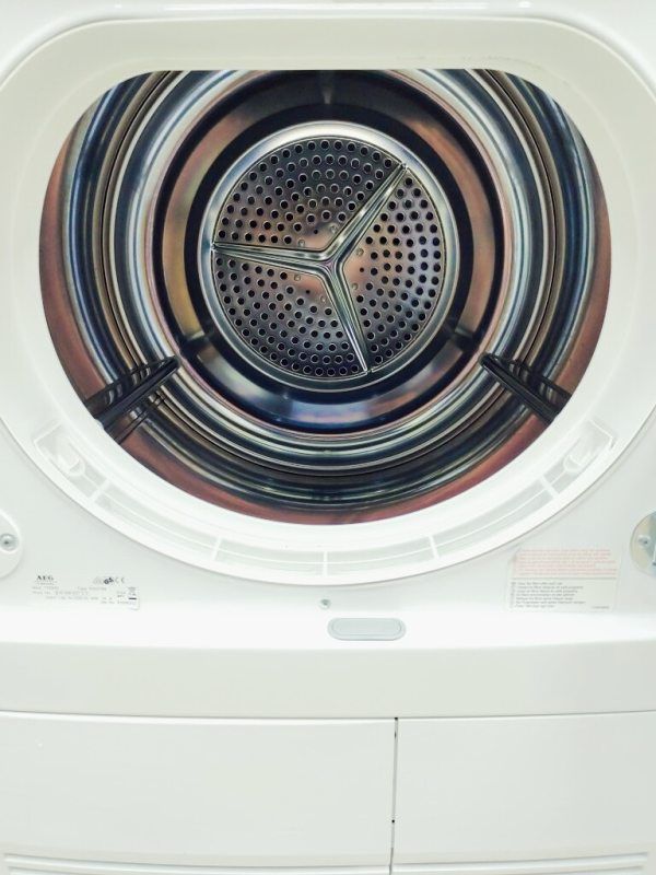 Сушильна машина AEG T55820