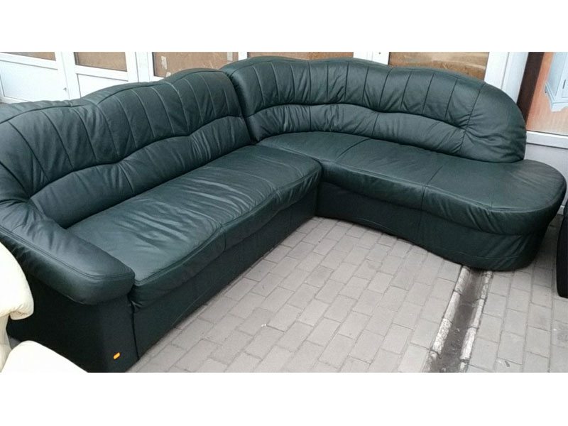 Угловой кожаный диван зеленый