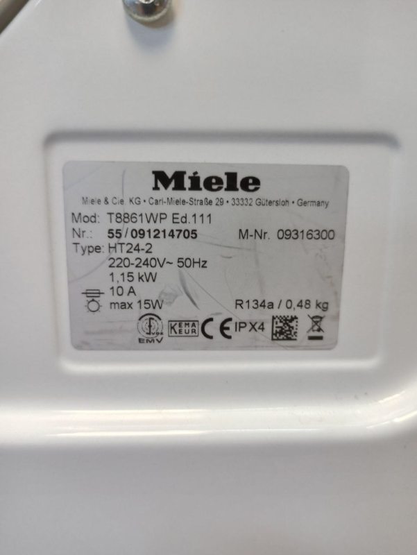 Сушильна машина Miele T 8861 WP