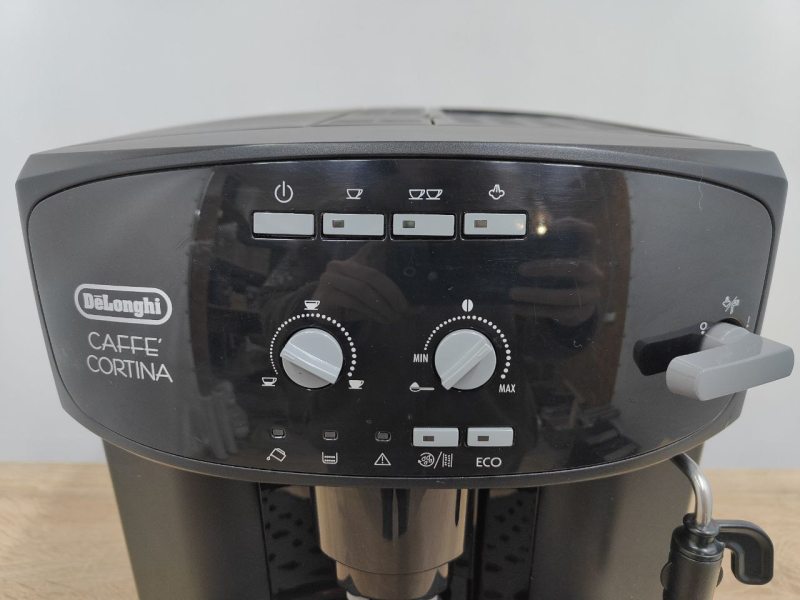 Кавоварка Delonghi Magnifica