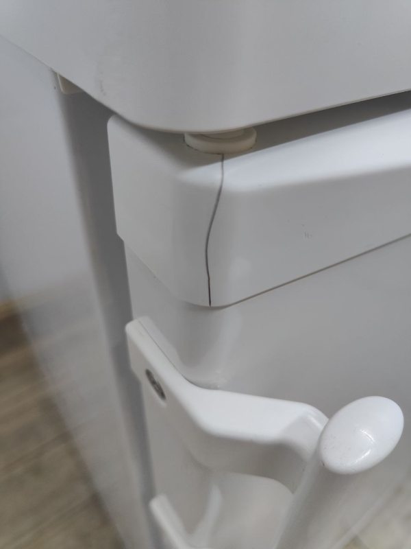 Холодильник однокамерний Liebherr KTR1750 index 20G 80W 156л sn 436575868