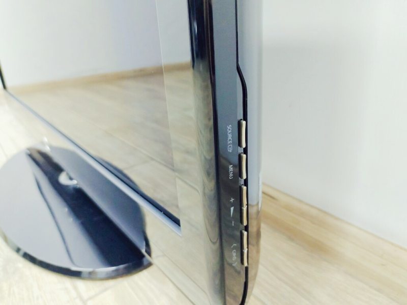 ТБ 40 Samsung LE40M86BD LCD Full HD