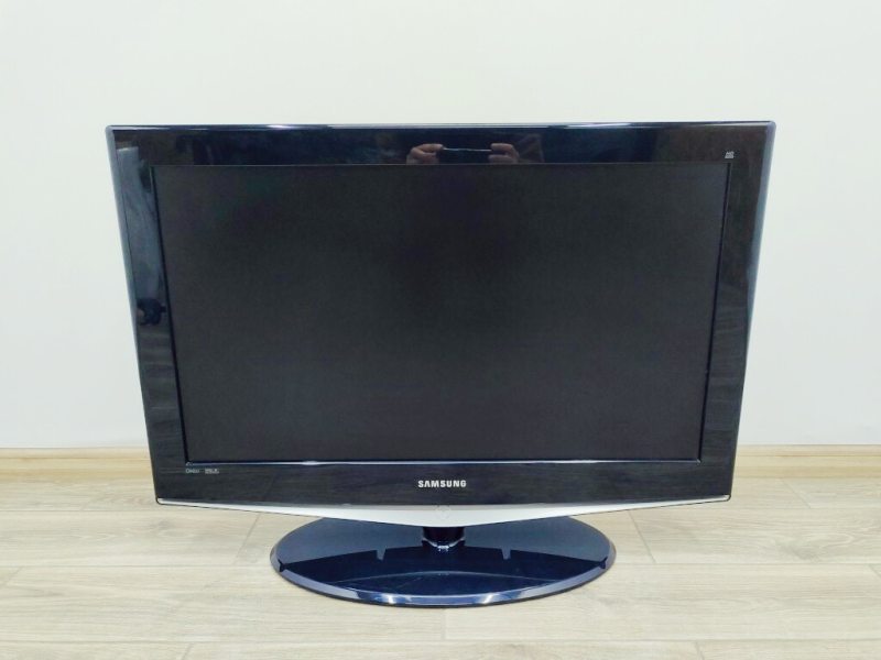Телевізор 32 Samsung LE32R72B LCD HD