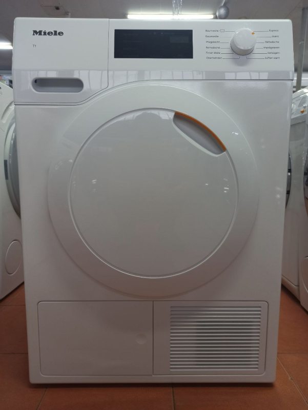 Сушильна машина Miele TCE 635 WP