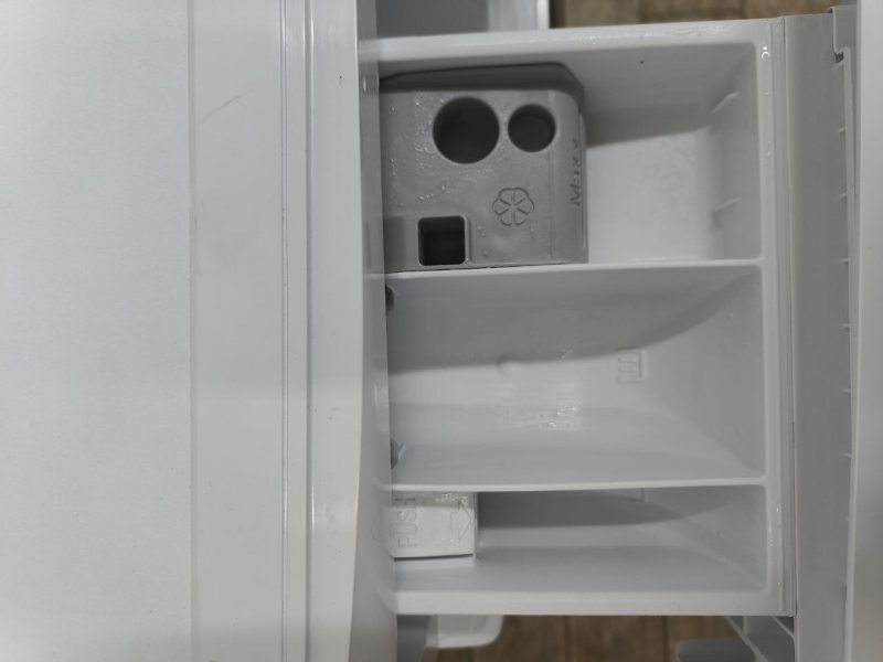 Пральна машина AEG 7000 Series L7FBG61480 2000W 8кг sn 40100007