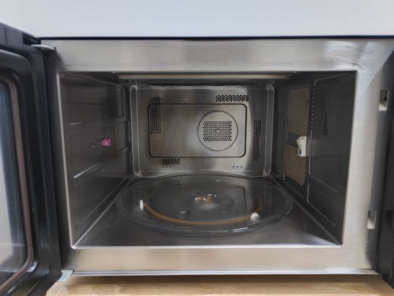 Мікрохвильова піч LG Combi