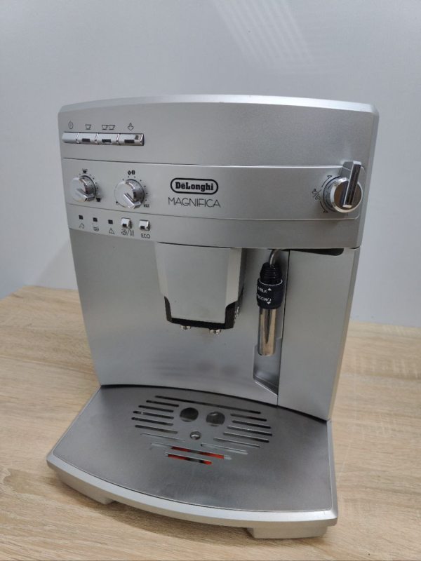 Кавомашина Delonghi Magnifica регульована панарелл