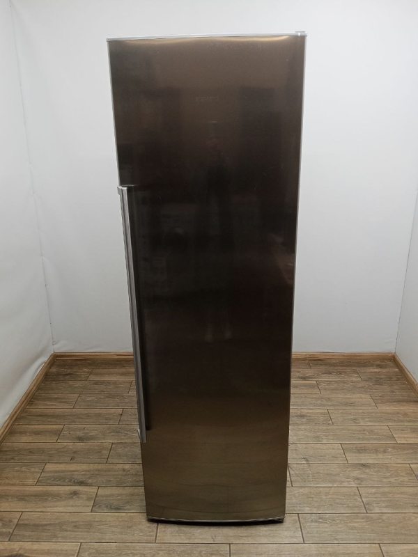 Морозильна камера Siemens GS32NX77 250W 244л sn 00063 n531