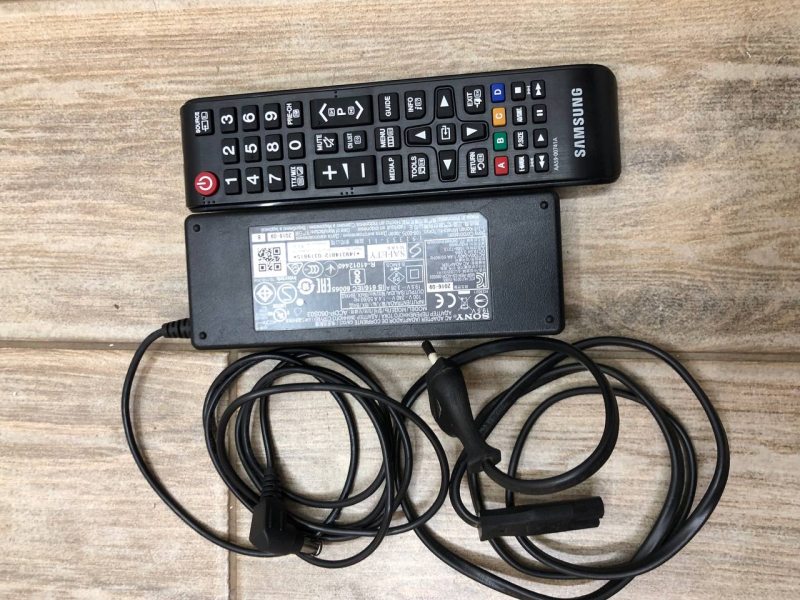 ТБ 32 Samsung UE32M5075AU LED Full HD