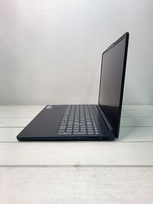 Ноутбук Lenovo Ideapad Slim 3 15.3 FHD Touch Core бат до 5 годин