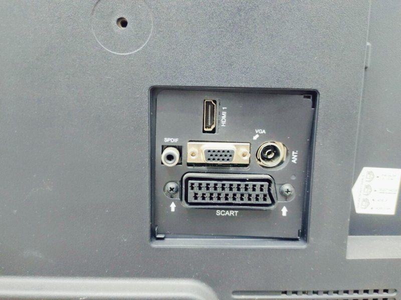 Телевізор 32 Telefunken D32H127N2 LED HD