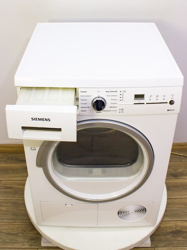 Сушильна машина Siemens WT46E374DN30