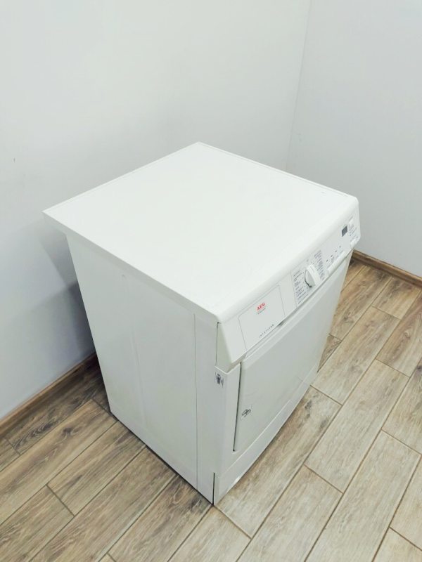 Сушильна машина AEG T56840