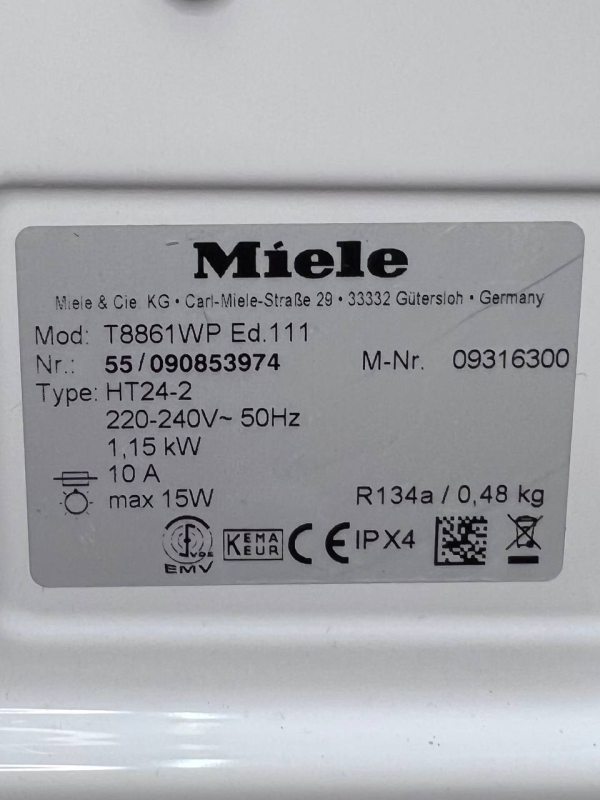 Сушильна машина Miele T8861WP