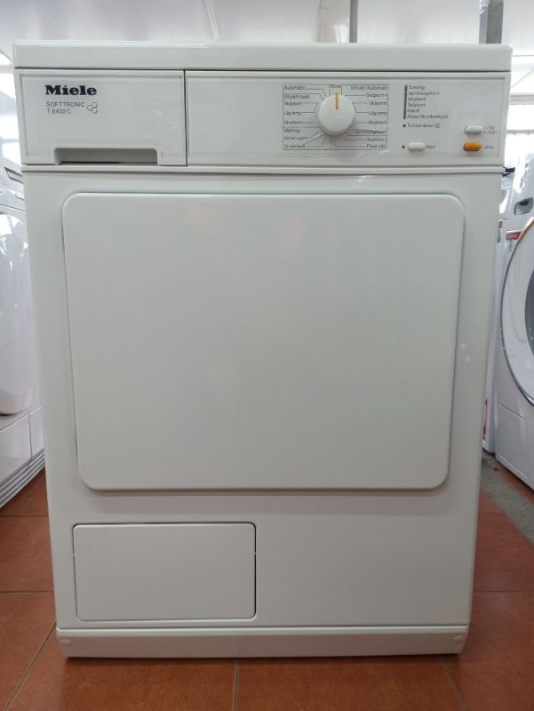 Сушильна машина Miele T 8402 C