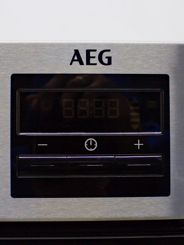 Электродуховка AEG BPS33102ZM