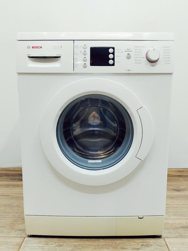 Пральна машина Bosch Serie4 WAE28446 54