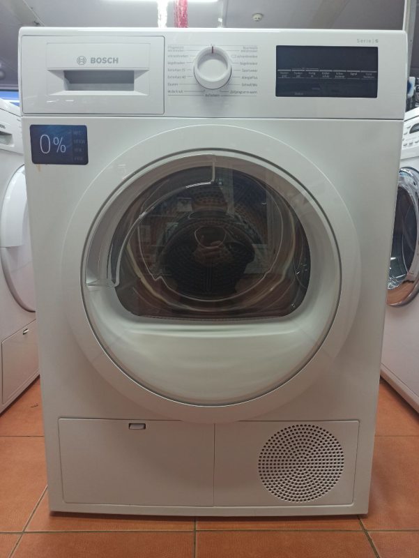 Сушильна машина Bosch WTG86402