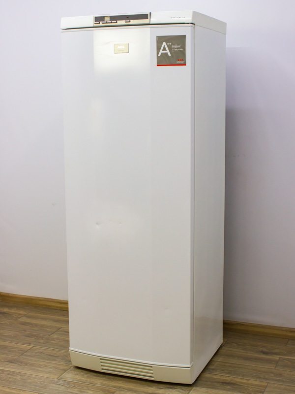 Морозильный шкаф AEG Arctis 80220GS