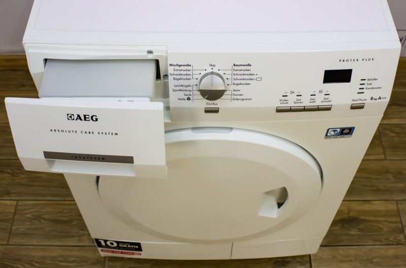 Сушильный автомат AEG T67680IH3