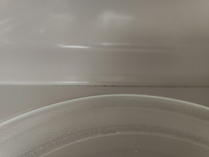 Мікрохвильова піч Alaska MWD5820GN 1000W sn 0000003247