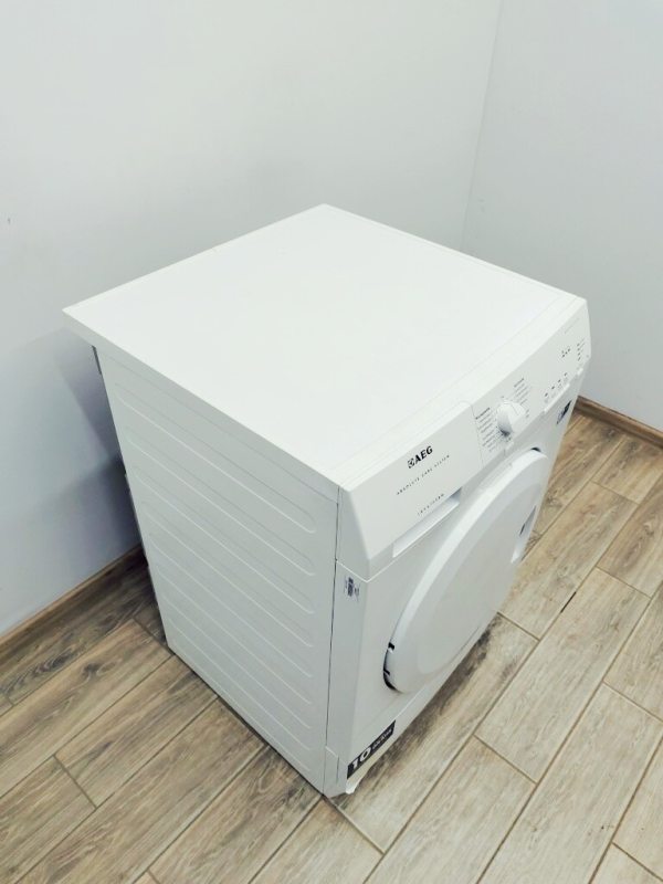 Сушильна машина AEG T55770IH4