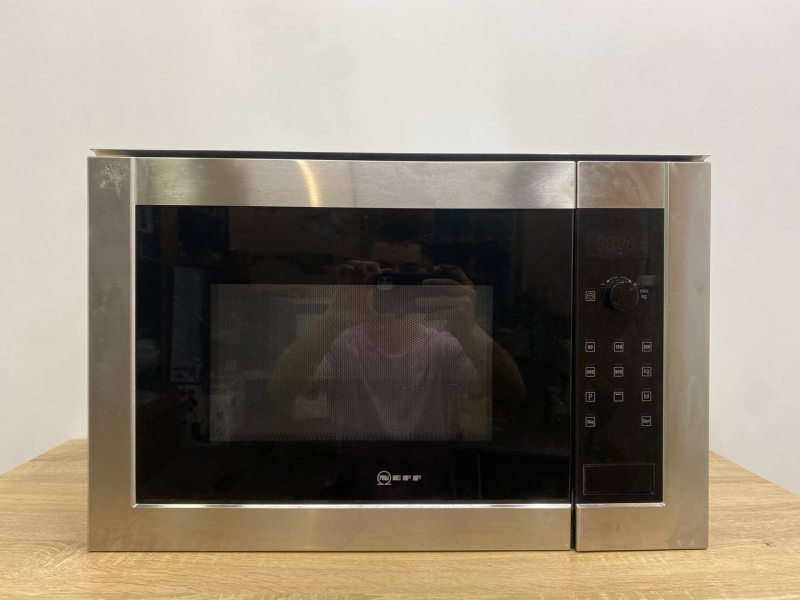 Мікрохвильова піч вбудована Neff 1450W sn EB02211020116819110033