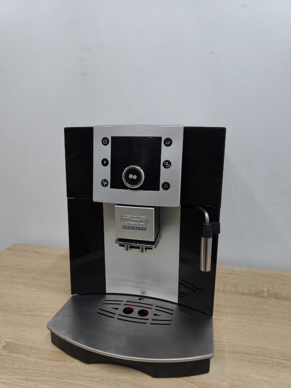 Кавоварка Delonghi Perfecta Панарелло