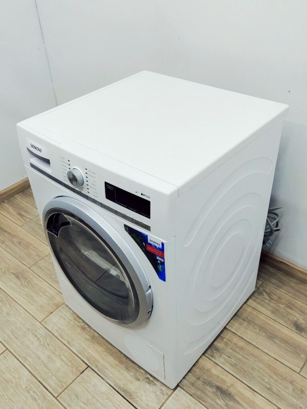 Сушильна машина Siemens IQ700 WT47W5E1 01